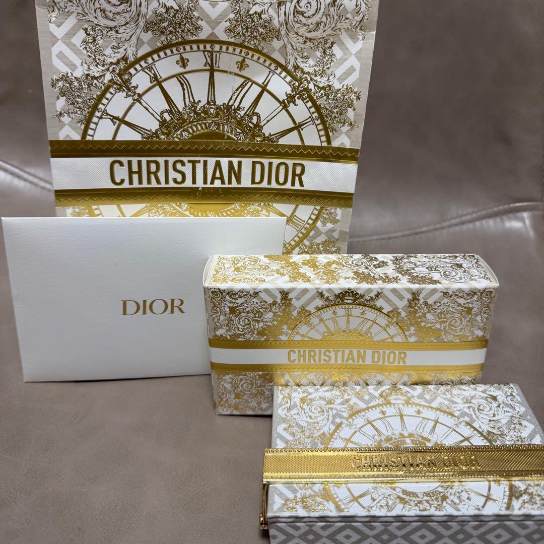 【新品未使用】エクラン クチュール アイパレット ホリデー限定 2024