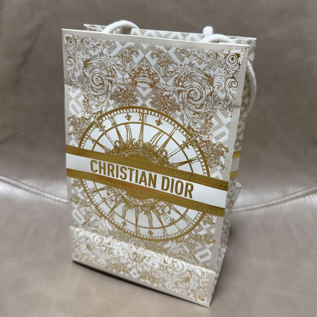 【新品未使用】エクラン クチュール アイパレット ホリデー限定 2024