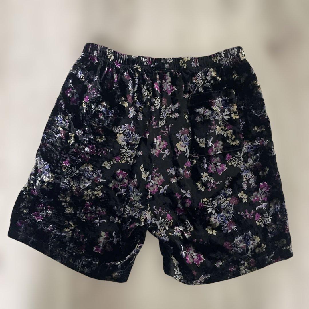 Supreme 花柄 ベルベットショートパンツ