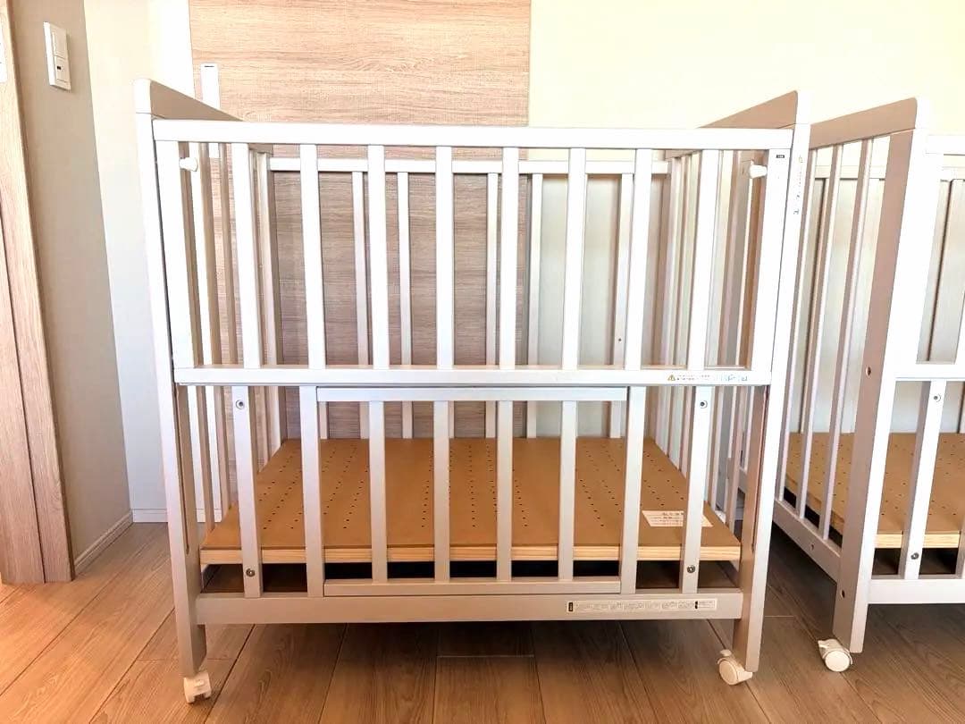 【送料込み】あわイロベビーベッド2台 90×60 マットレス付き