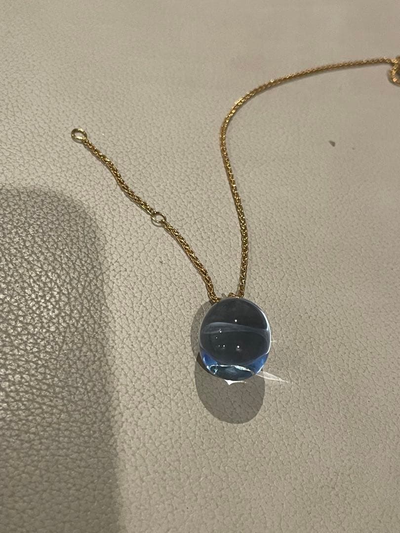 バカラ/Baccarat ペンダントトップ K18YG/クリスタル　ライトブルー