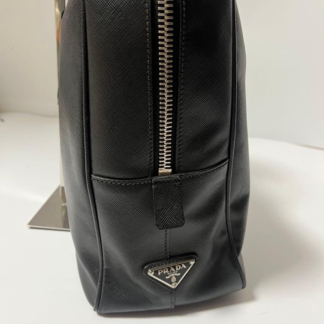 ✨良品✨　PRADA ビジネス　ハンドバッグ　レザー　革　　黒　レザー