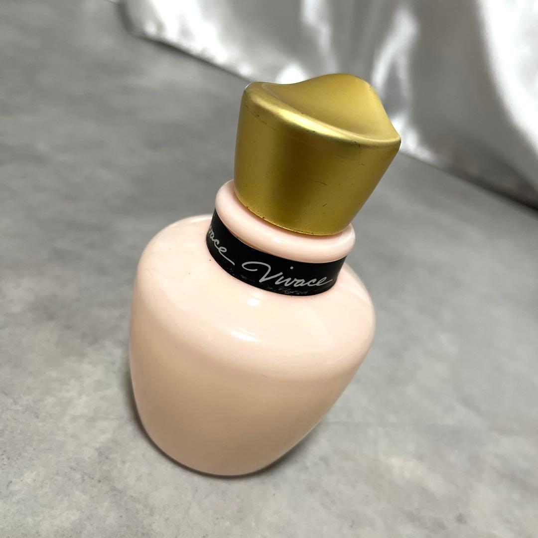 資生堂　ビバーチェ　パウダーコロン　ベビーフローラル　廃盤品