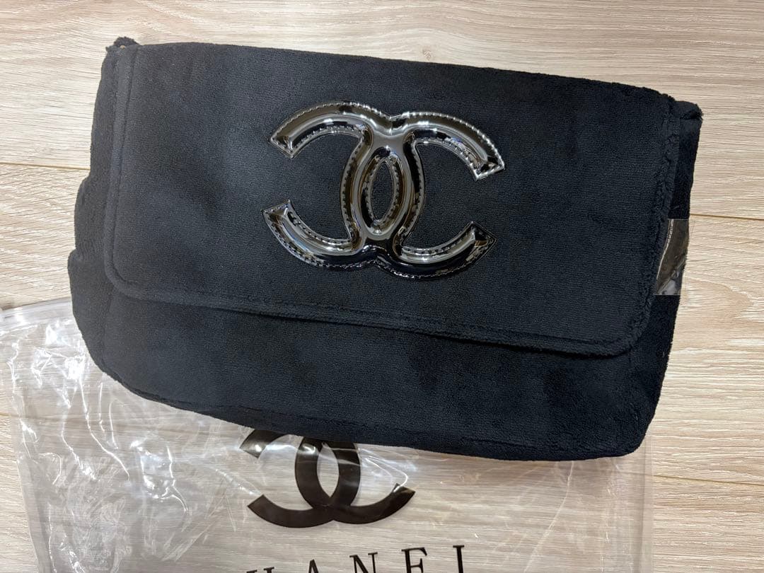 CHANEL シャネル ミニバッグ ポーチ ブラック×ブラックロゴ