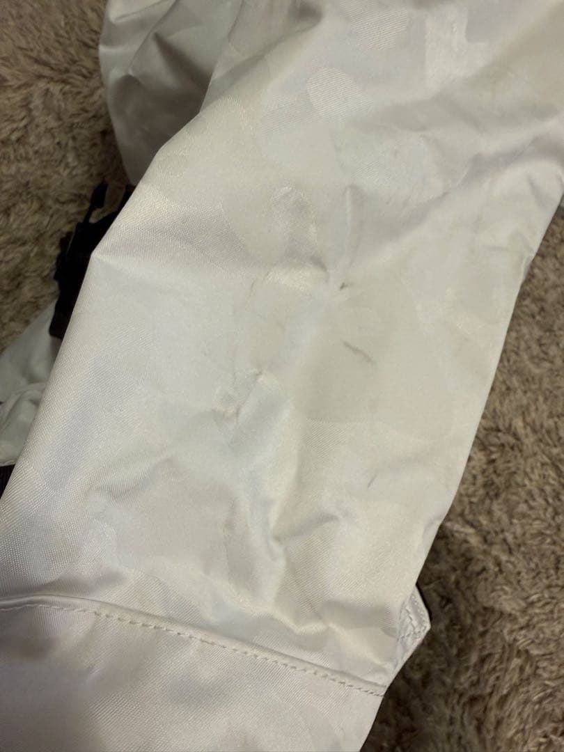 マークアンドロナ　リュック　バックパック　白