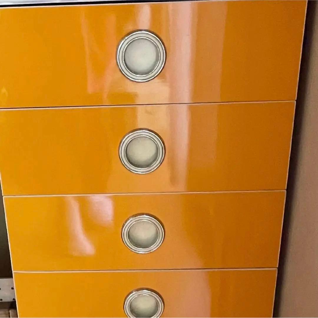 昭和レトロポップ　オレンジ色 5段チェスト タンス　丸型取っ手付き
