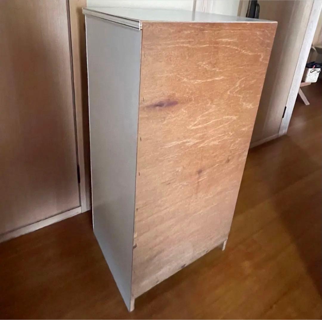 昭和レトロポップ　オレンジ色 5段チェスト タンス　丸型取っ手付き