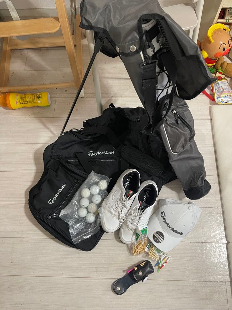 TaylorMade ゴルフバッグ・シューズ・ボール　初心者セット