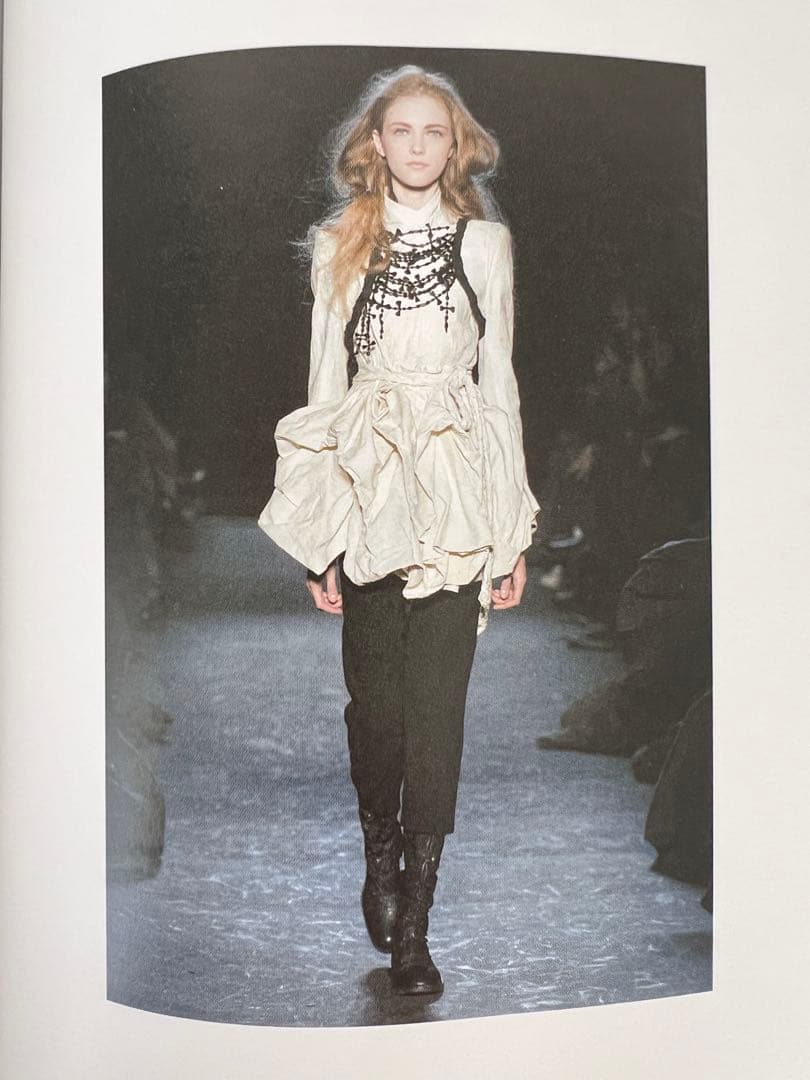 ANN DEMEULEMEESTER 作品集