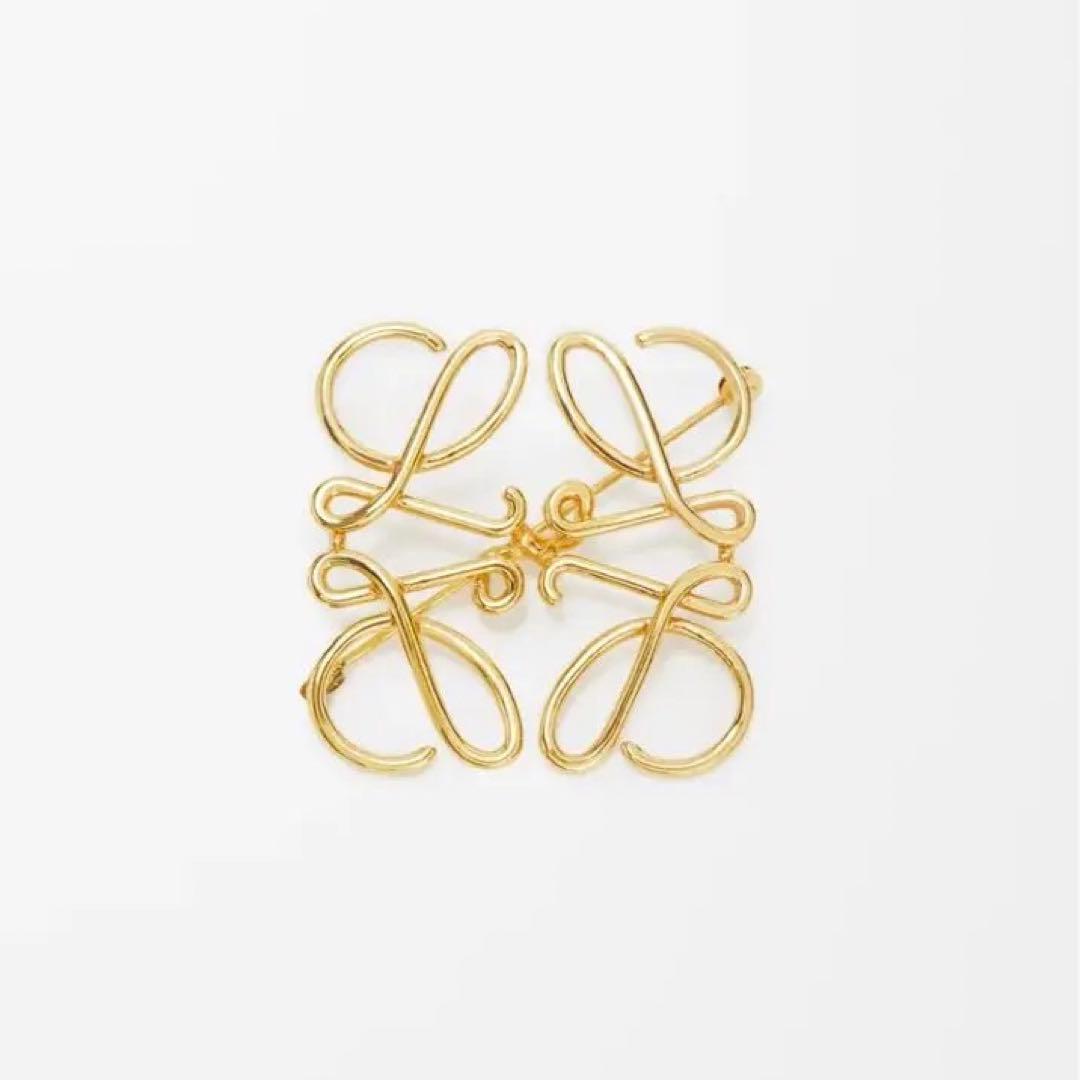 美品 LOEWE ロエベ アナグラム ブローチ (メタル)