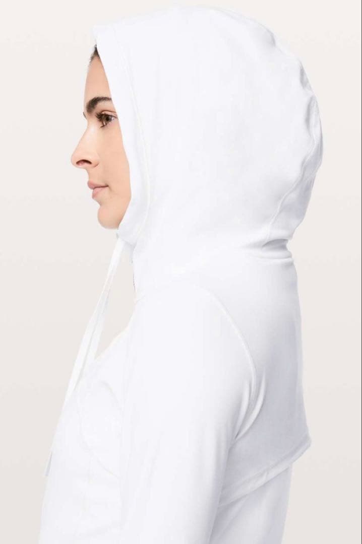 ルルレモン　nulu フード付きDefine Jacket 10