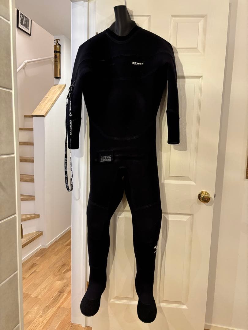 BEWET サーフ　ドライスーツ　ビーウエット　フルスーツ　5×3mm ブラック