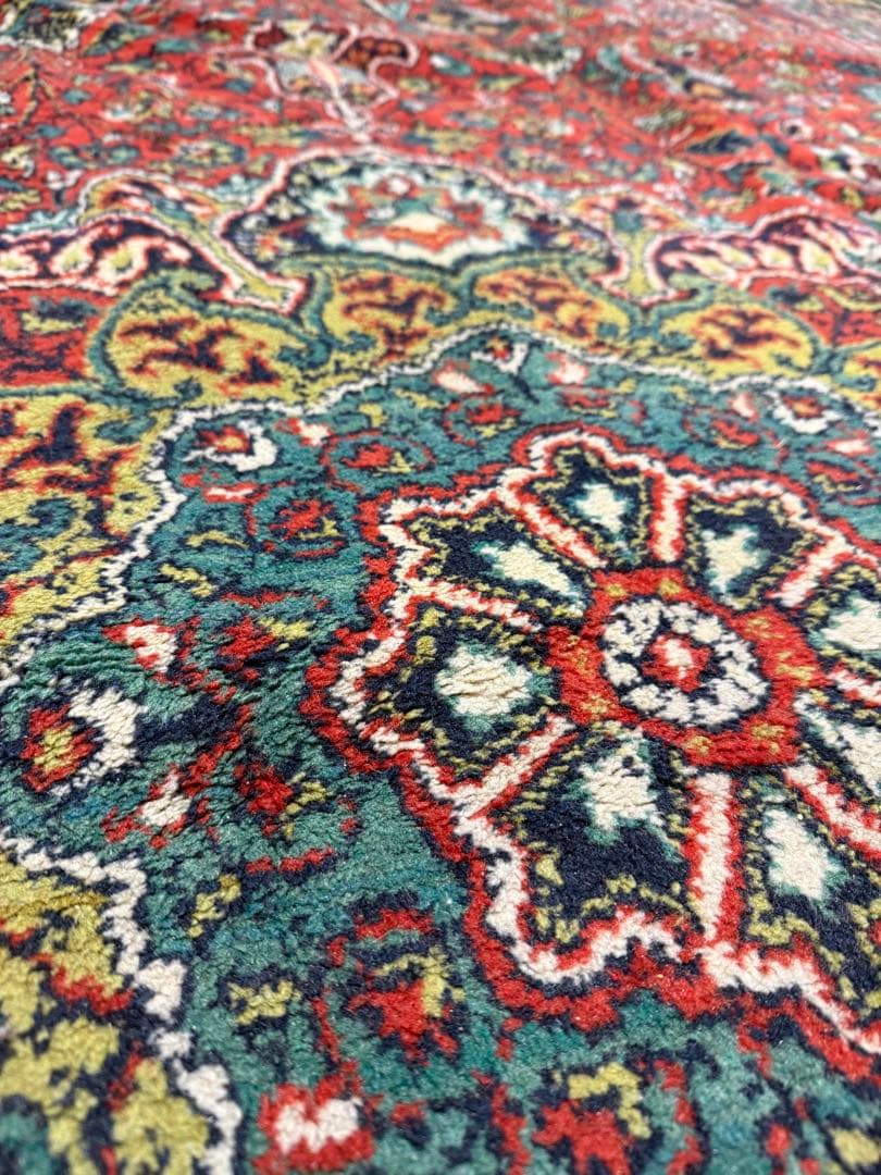 【ロシア製】ヴィンテージラグ(約194×281cm)ウズベキスタン蚤の市で購入