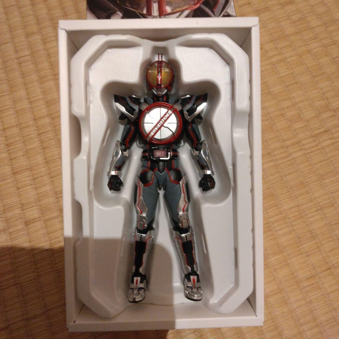 仮面ライダーネクストファイズ　真骨彫　フィギュアーツ　仮面ライダー555