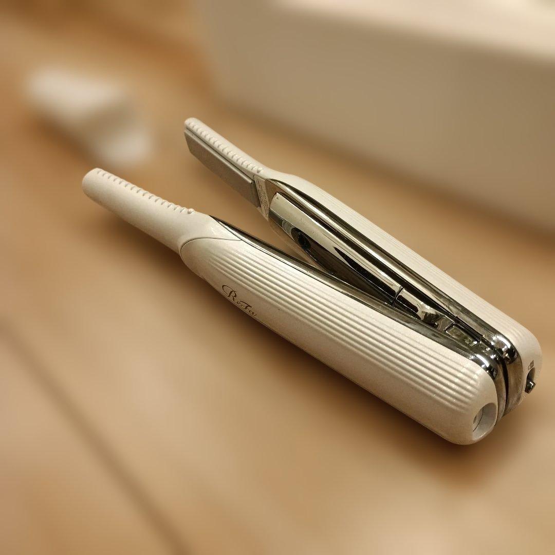 エ*ト様 ReFa フィンガーヘアアイロン ホワイト