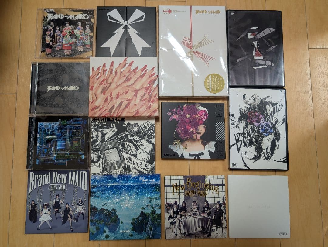 BAND-MAID 　CD+DVD+Blu-ray　セット+オマケ