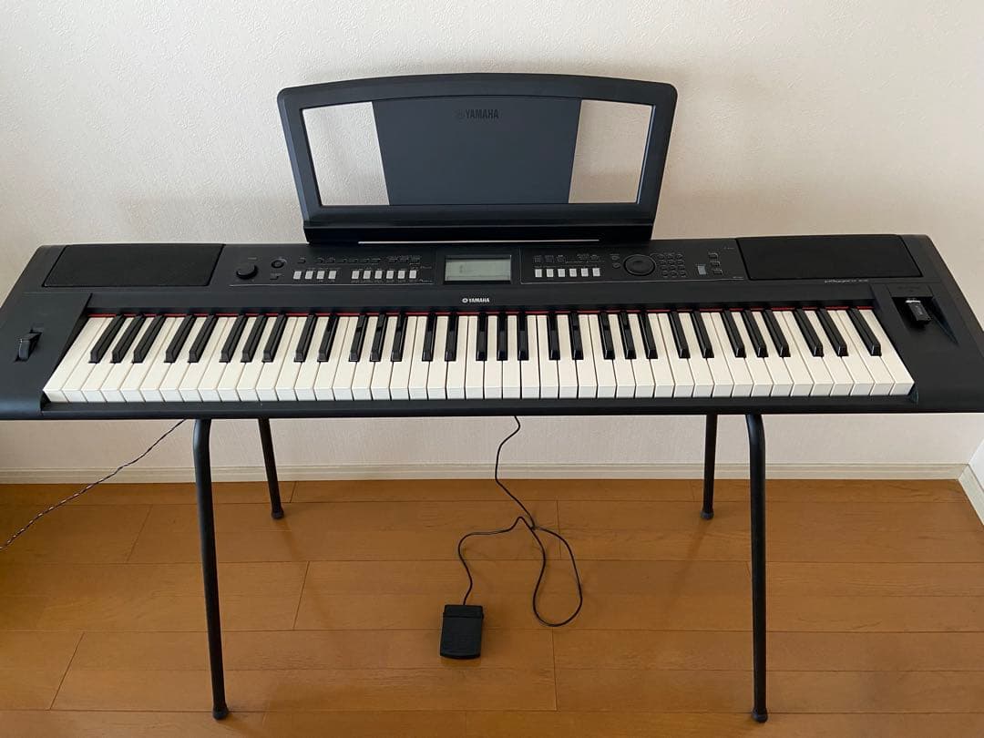 ヤマハ　キーボード　piaggero　NP-V80
