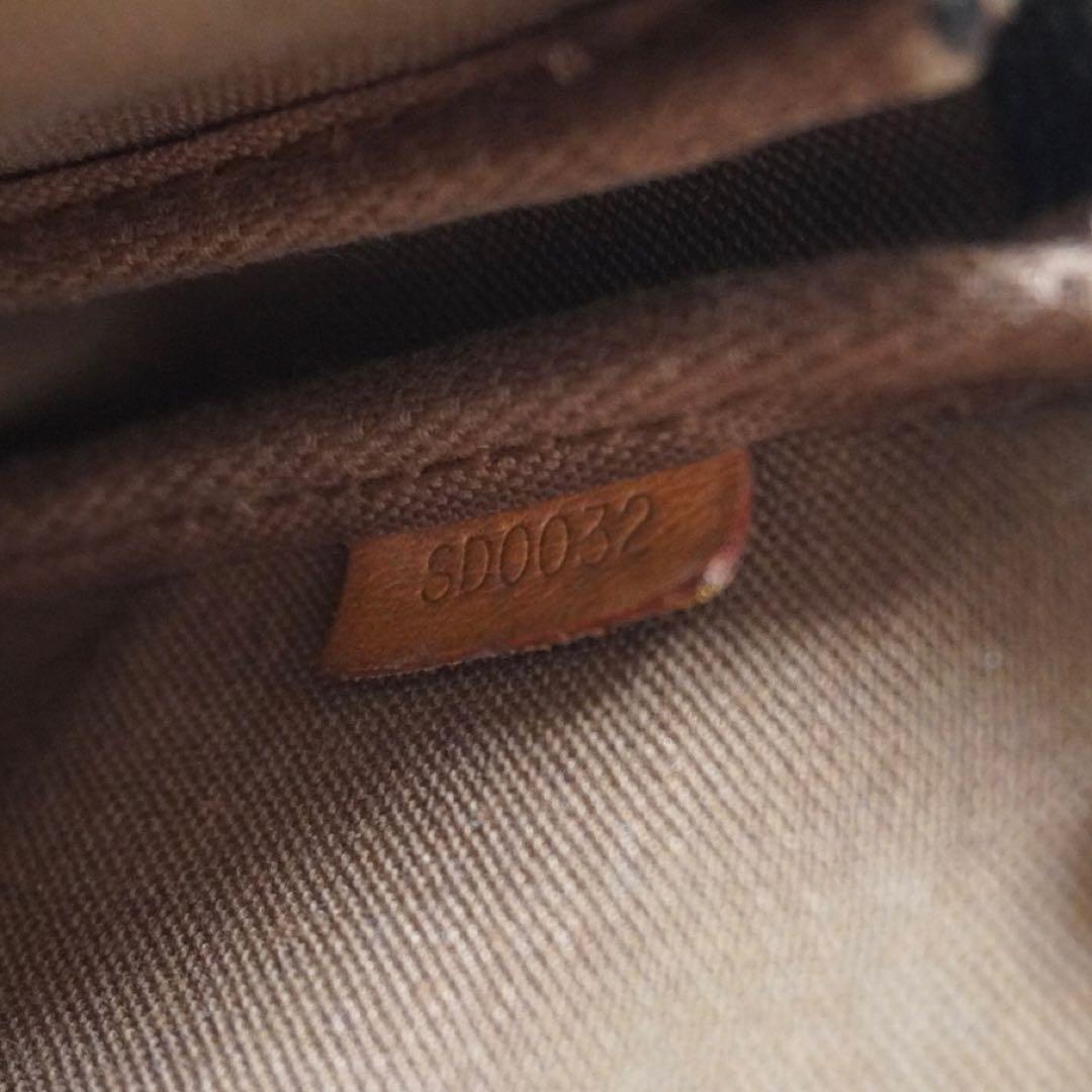 Louis Vuitton ルイヴィトン モノグラム ポーチ　アクセソワール