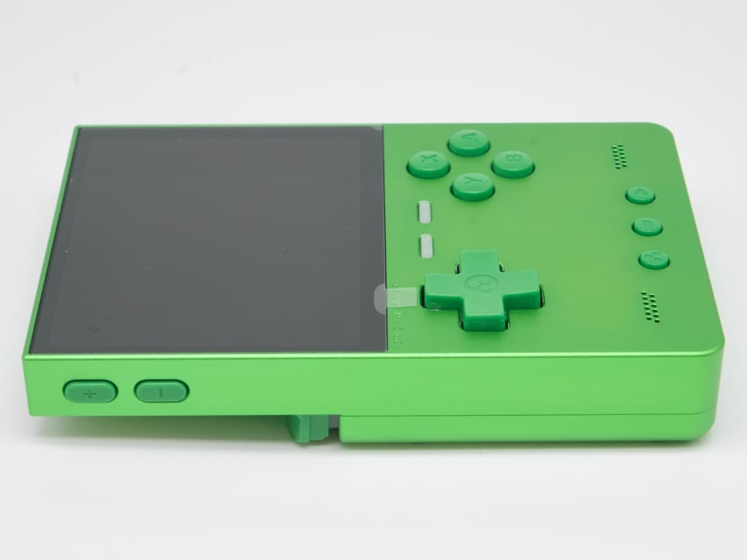 ＊TRIMUI BRICK HAMMER GREEN（MicroSDカードなし）