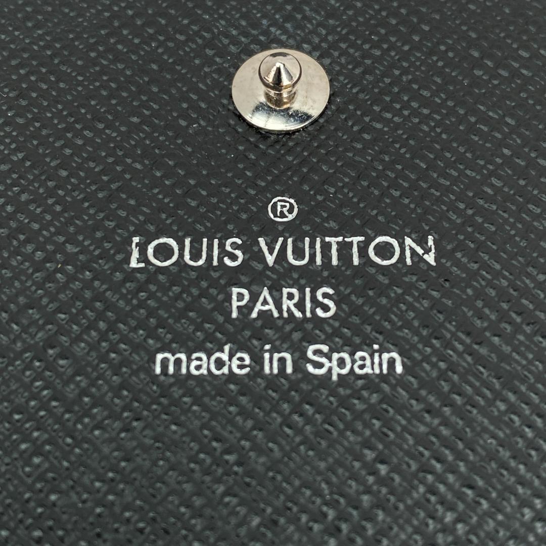 ◆Louis Vuitton ユニセックス エピレザー 名刺入れ　ブラック