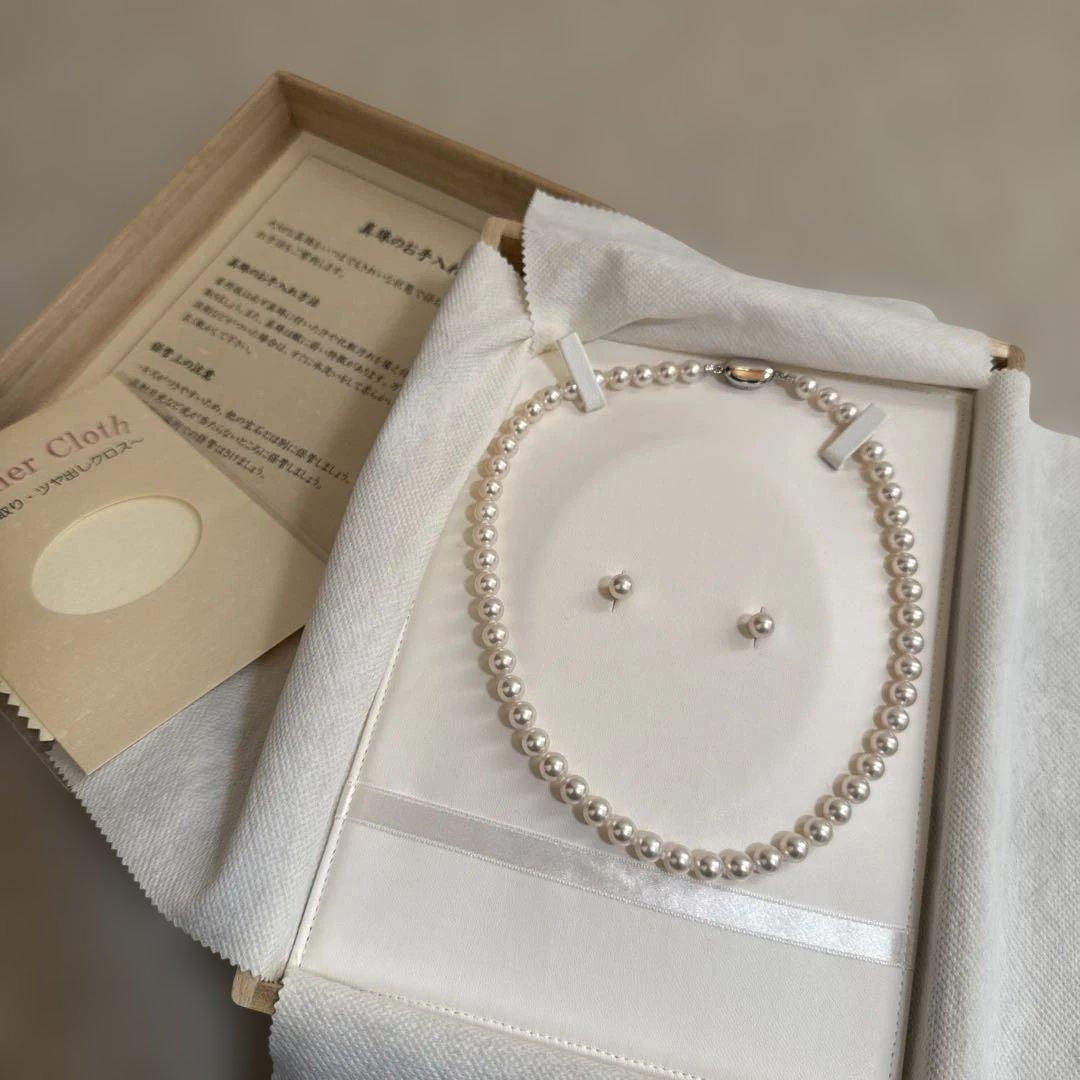 格安パールネックレスイヤリングセット【木箱、クロス付き】美品