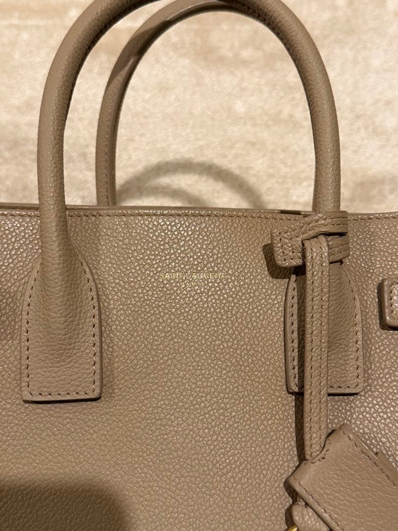 SAINT LAURENTサック・ド・ジュール　Babyレザートートバッグ