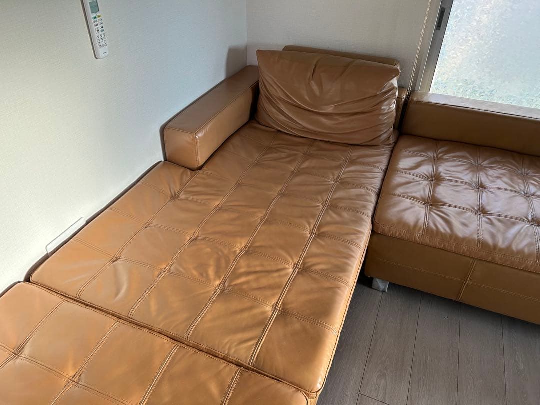 ARMONIAの本革コーナーソファ（美品、値下げ交 涉可）