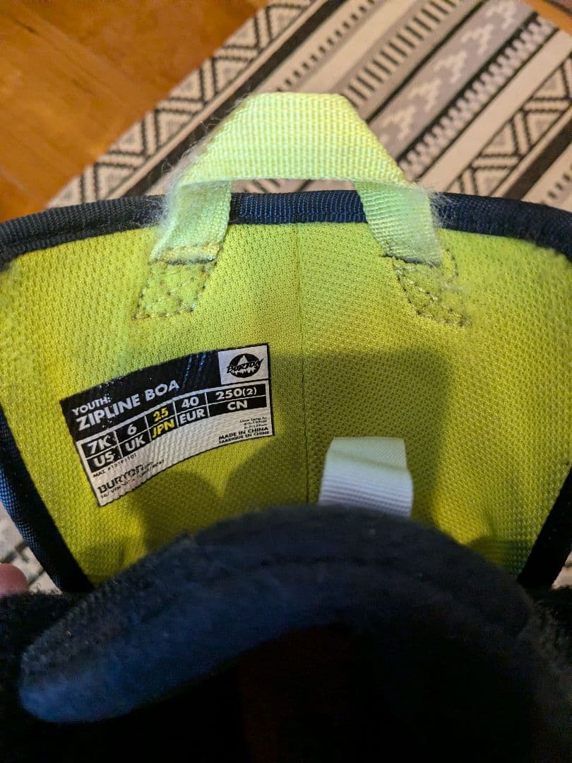 BURTON ZIPLINE YOUTHスノーボードブーツ 子ども用　25センチ