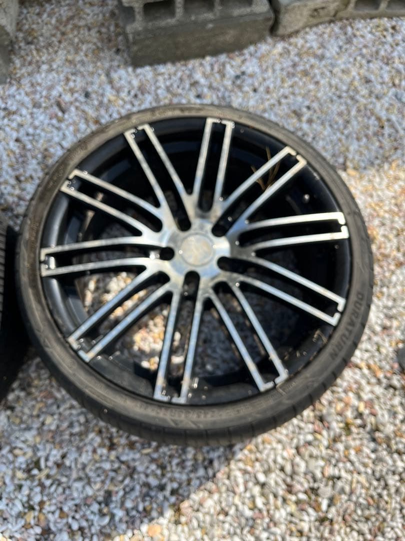 凪*音様 タイヤ