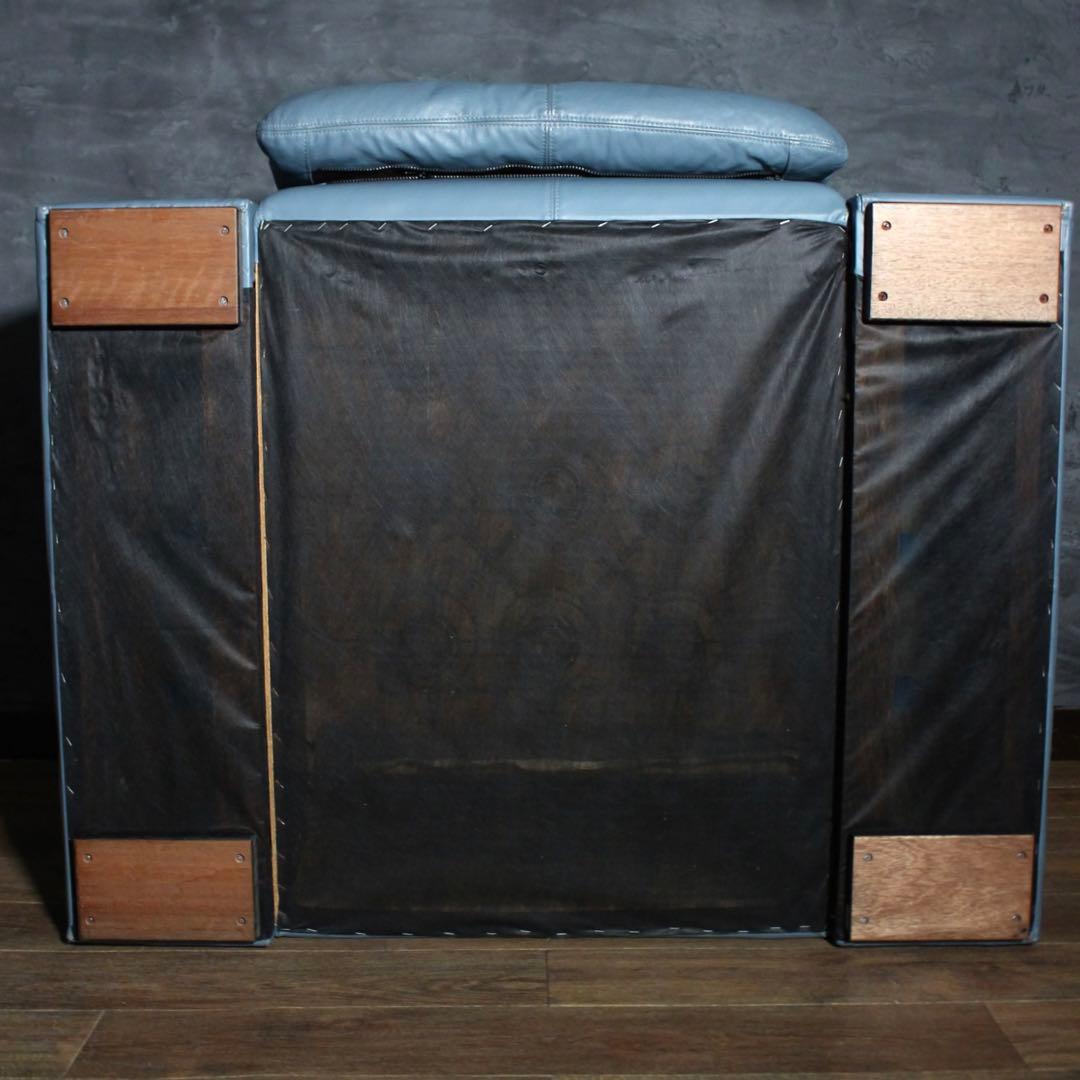 首都圏送無料〜30万マーニー　本革　一流クラシカルソファのある暮らし　ソファ