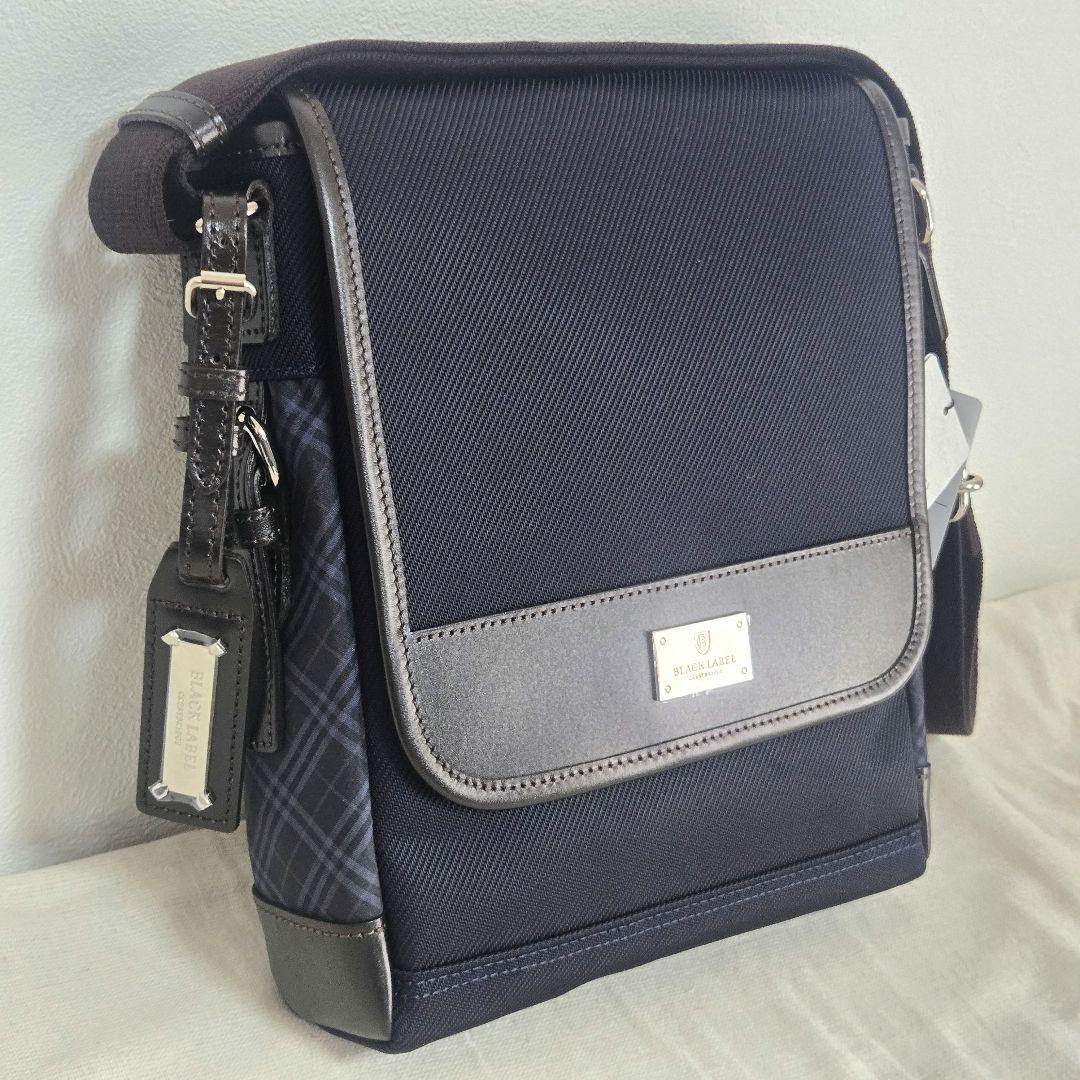 【新品タグ付き・極美品】BLACK LABELショルダーバッグ　ブラックレーベル