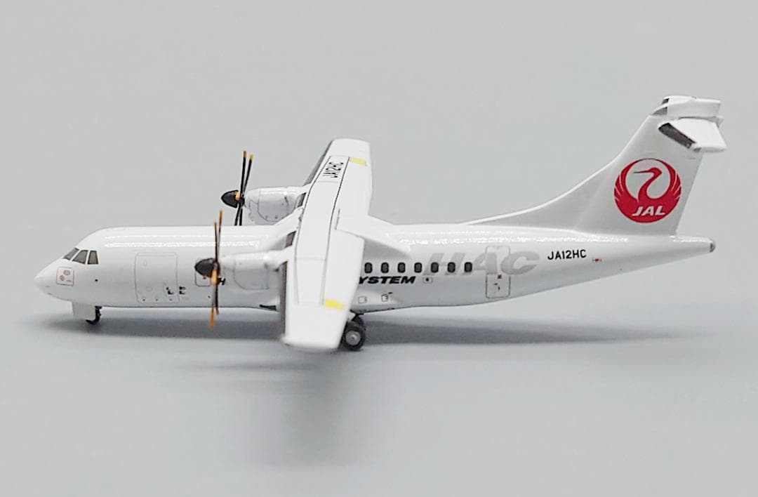 北海道エアシステム ATR42-600 JA12HC 1/400