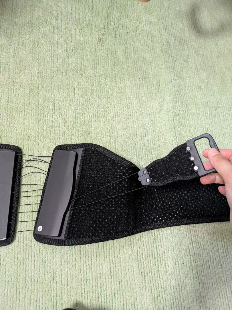 調整可能なメッシュ腰痛ベルト