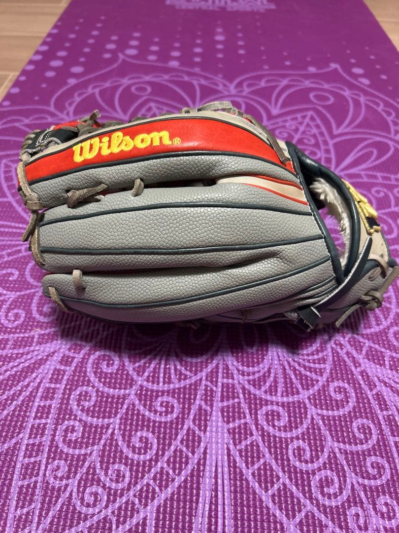 ウィルソン　Wilson 軟式グローブ グレー/レッド