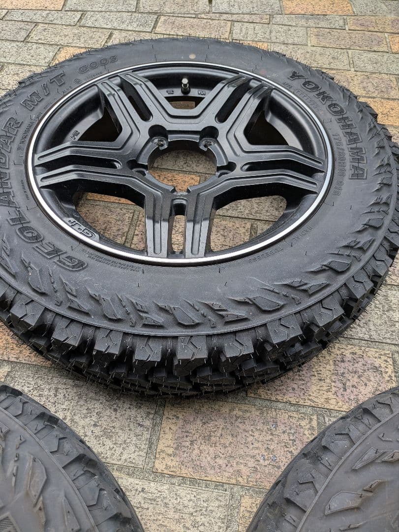 ジムニー　jb64　タイヤ・ホイールセット