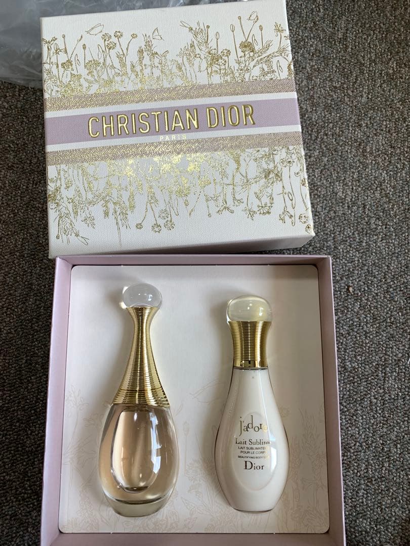 新品未使用‼️2024年Christian Dior J'adoreセット