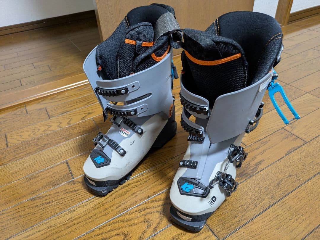 バックカントリー用スキーブーツ 26.5cm