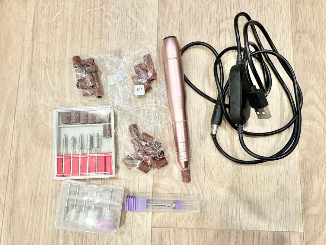 ジェルネイル用品100点以上セット LEDネイルランプ付き　総額3〜4万程度