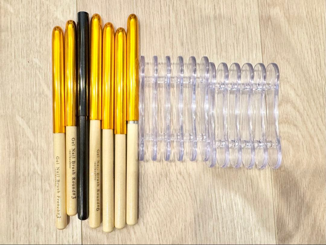 ジェルネイル用品100点以上セット LEDネイルランプ付き　総額3〜4万程度