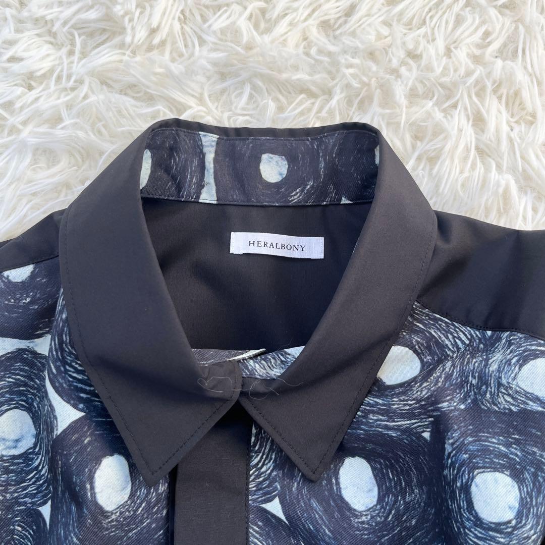 HERALBONY ヘラルボニー デザインシャツ ショルダー切替（無題）（丸）