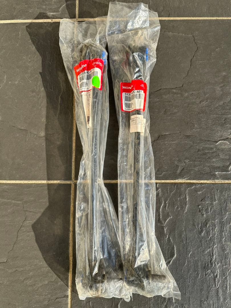 06〜14yリッジライン　希少　純正スタビライザーリンク　2本セット