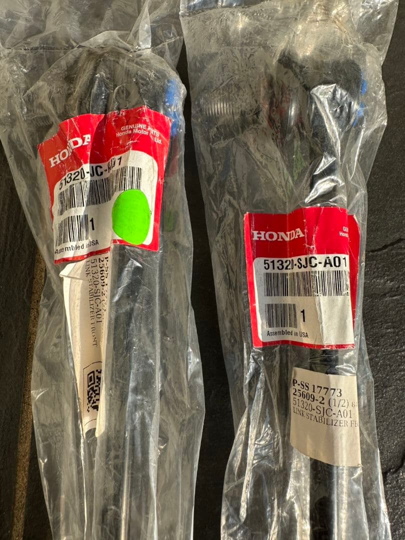 06〜14yリッジライン　希少　純正スタビライザーリンク　2本セット