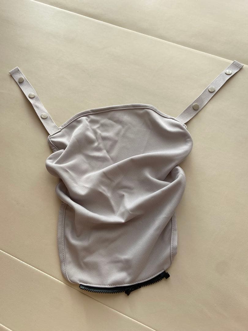 ヒヨコ　アップリカAprica Laclisラクリス　抱っこ紐