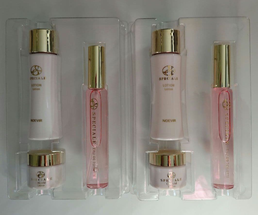 ノエビア　スペチアーレ ミニ ローション クリーム トワレ