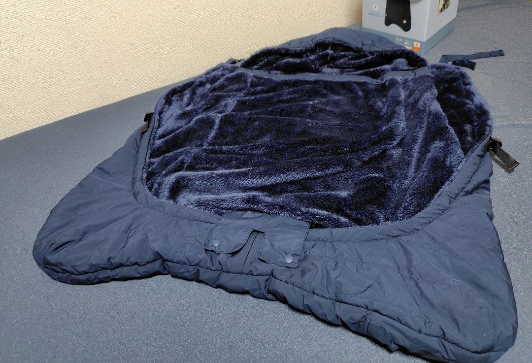 BABYBJÖRN ベビーキャリアハーモニー と BabyHopper冬用カバー