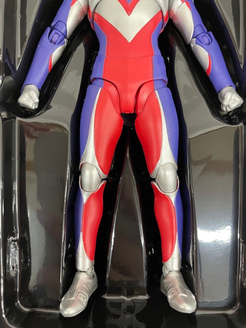 kntoy62-1126 S.H.Figuarts ウルトラマンティガ