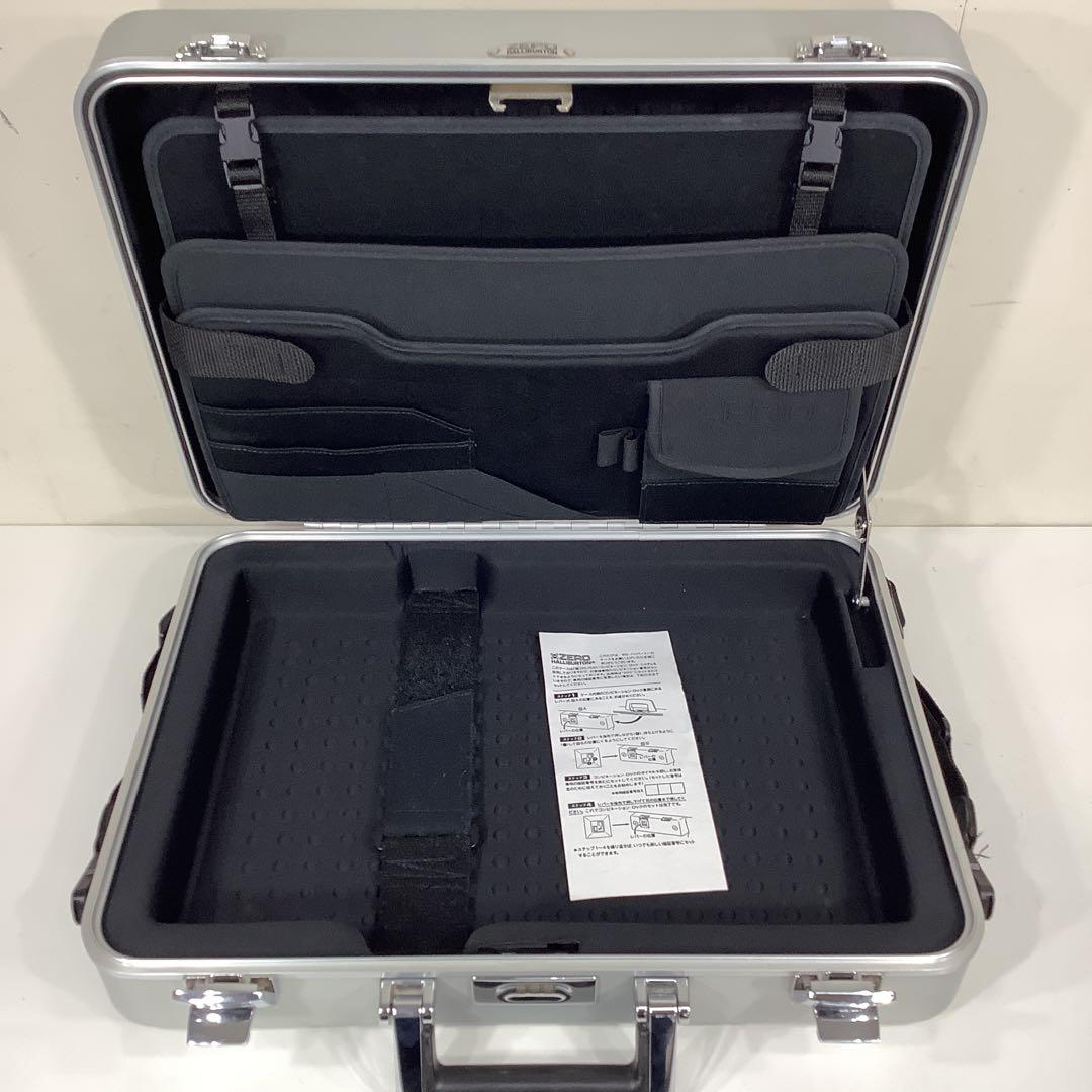 1124Z ゼロハリバートン アタッシュケース シール跡あり