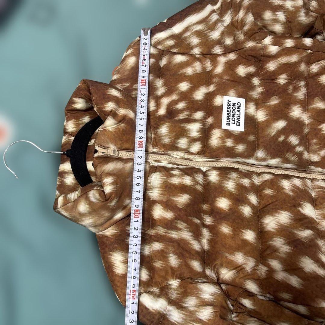 バーバリー ダルメシアン柄　ダウンジャケット