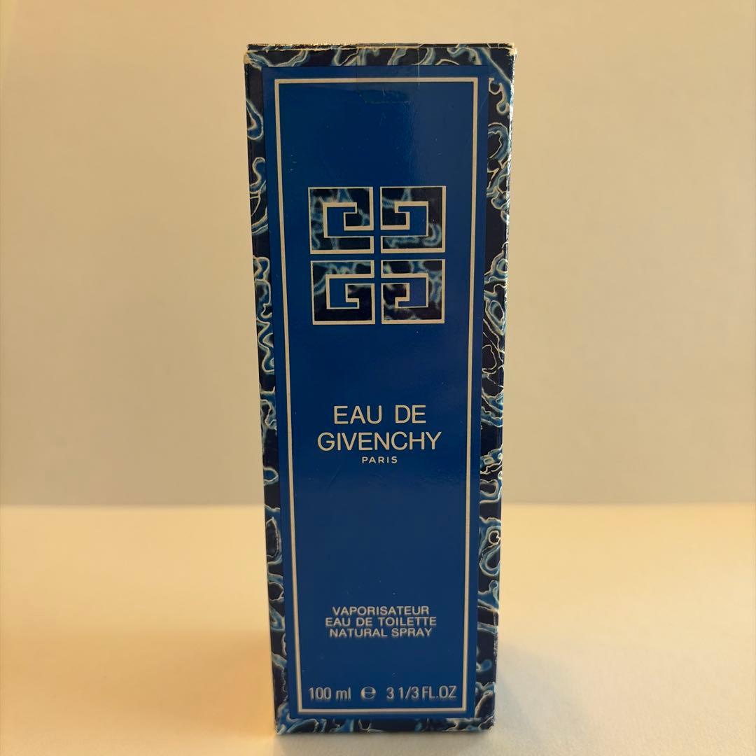 EAU DE GIVENCHY 50mlx1本と100mlx2本のセット