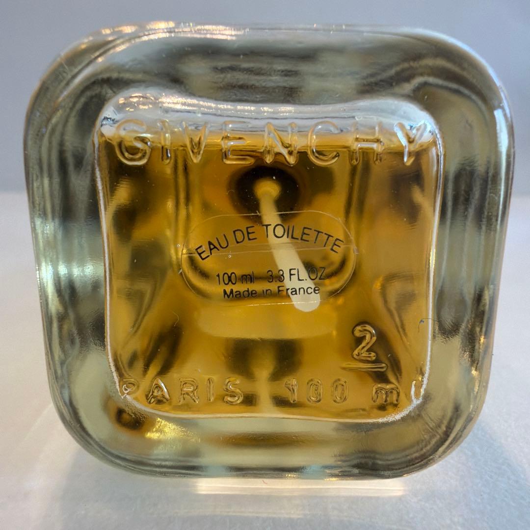 EAU DE GIVENCHY 50mlx1本と100mlx2本のセット
